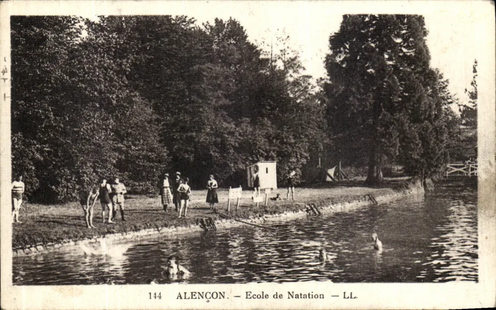 Alençon — Escola de Natação — LL. n°144 - Frente