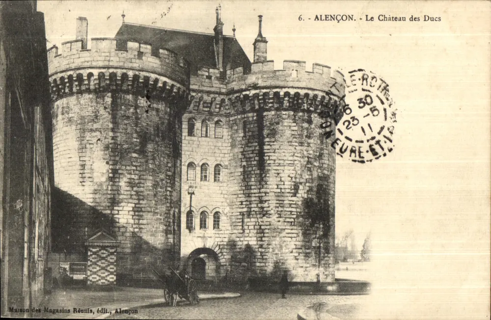 Alençon - O Castelo dos Duques — Maison des Magasins Réunis, editor, Alençon, n°6 - Frente