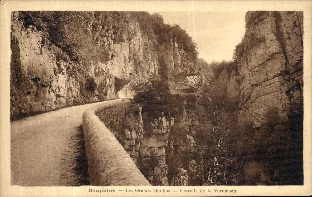 Dauphiné — Les Grands Goulets — Waterval van de Vernaison - Voorkant