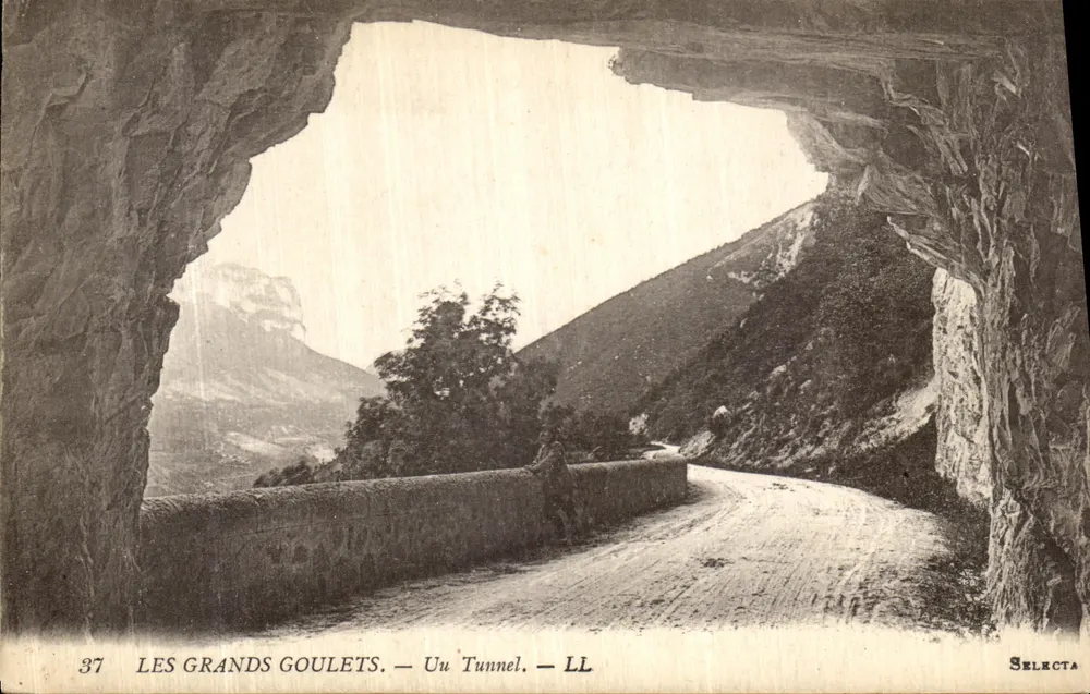 Les Grands Goulets — Um Tunel — LL — Selecta - Frente