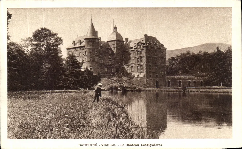 Dauphiné - Vizille - O Castelo Lesdiguières - Frente