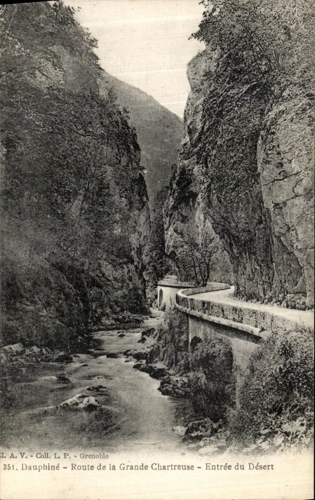 Eingang in den Wüsten — Route der Grande Chartreuse — Dauphiné — Grenoble — L.A.V. Coll. L.P. n°351 - Vorderseite