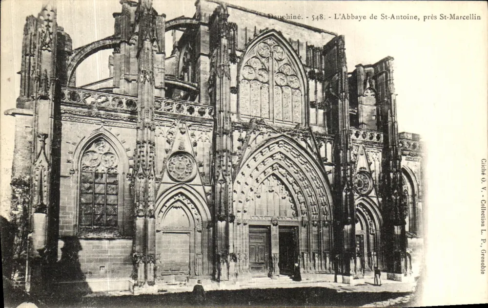 L'Abbaye de St-Antoine, près St-Marcellin — gotische Ruinen — Éditeur Dauphiné, n° 548 - Vorderseite