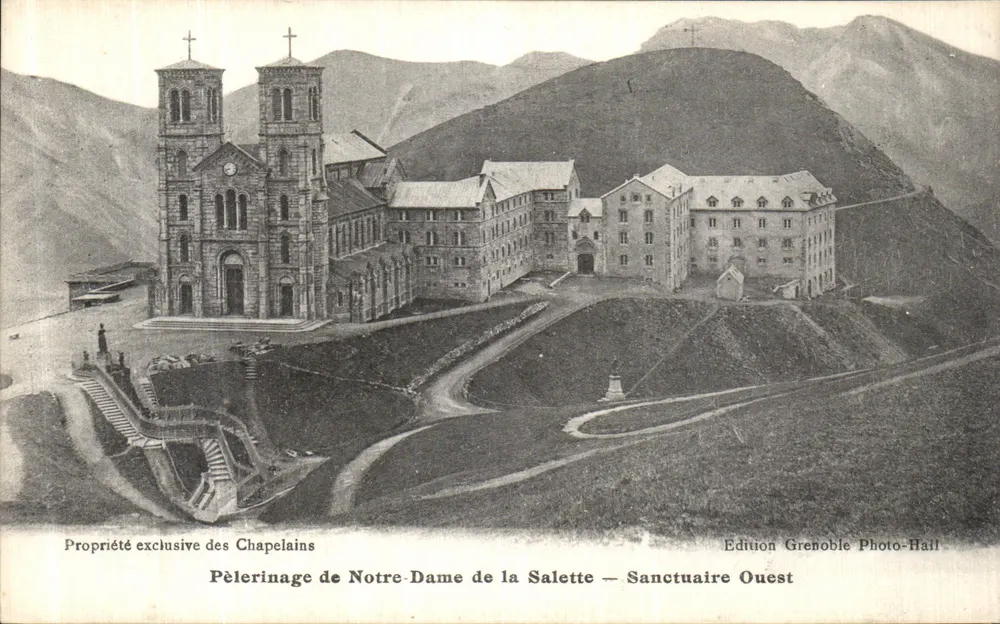 Pilgerreise zu Notre-Dame de la Salette — Westlicher Heiligtumsbereich — Edition Grenoble Photo-Hall - Vorderseite