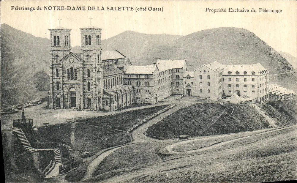 Pilgerung von NOTRE-DAME DE LA SALETTE (Westseite) — Exklusives Eigentum der Pilgerung - Vorderseite