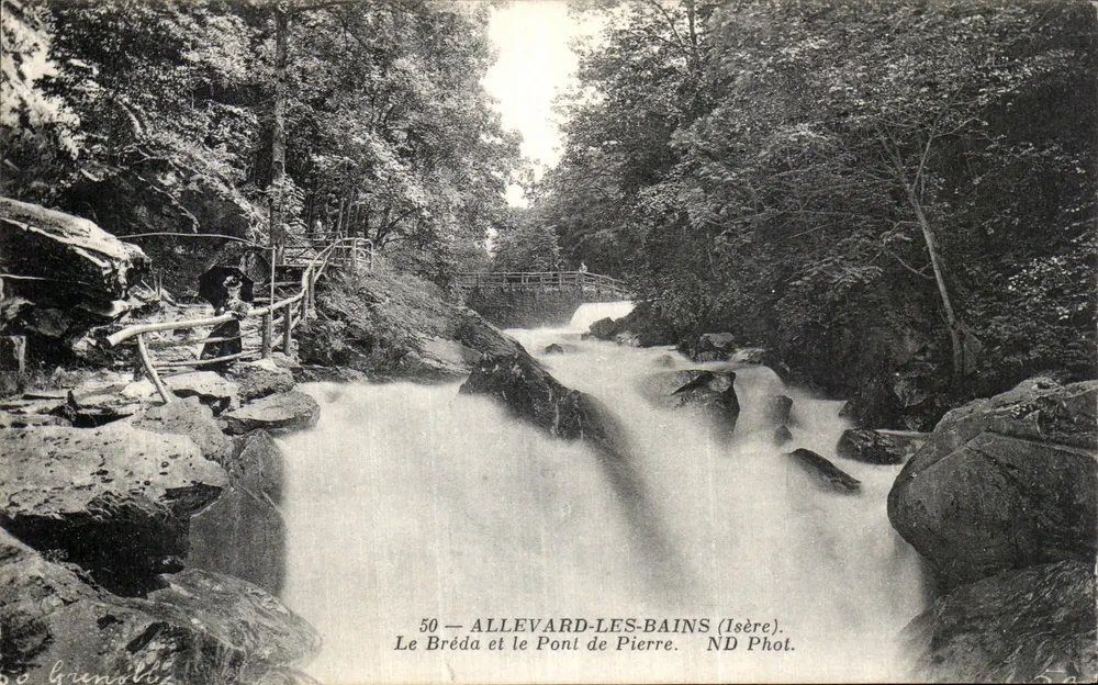 Der Bréda und die Steinbrücke — Allevard-les-Bains (Isère) — ND Phot. - Vorderseite