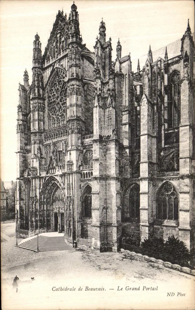 Catedral de Beauvais — O Grande Portal — ND Phot - Frente