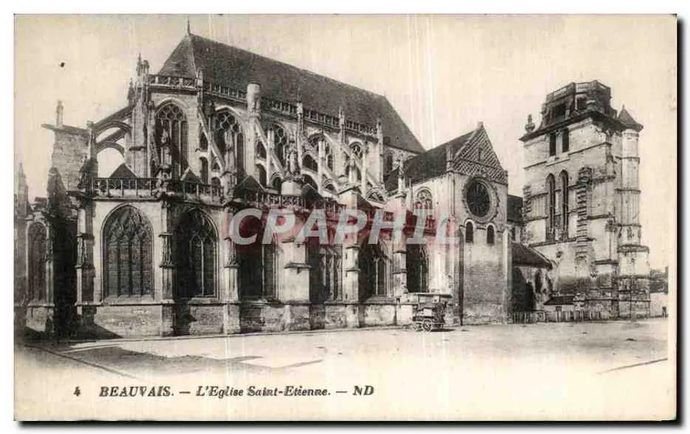 Beauvais — A Igreja de São Etienne — ND - Frente