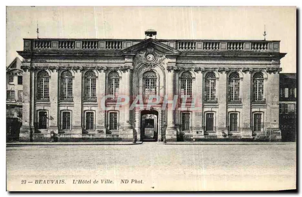Beauvais — O Hotel de Ville — ND Fot. - Frente