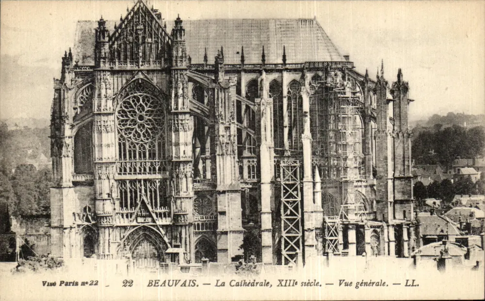 Beauvais — A Catedral, XIIIº século — Vista geral — LL. — Vise Paris n°22 - Frente