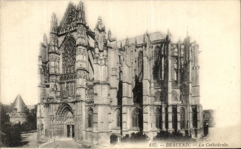 Beauvais — A Catedral — editor desconhecido, n° 135 - Frente
