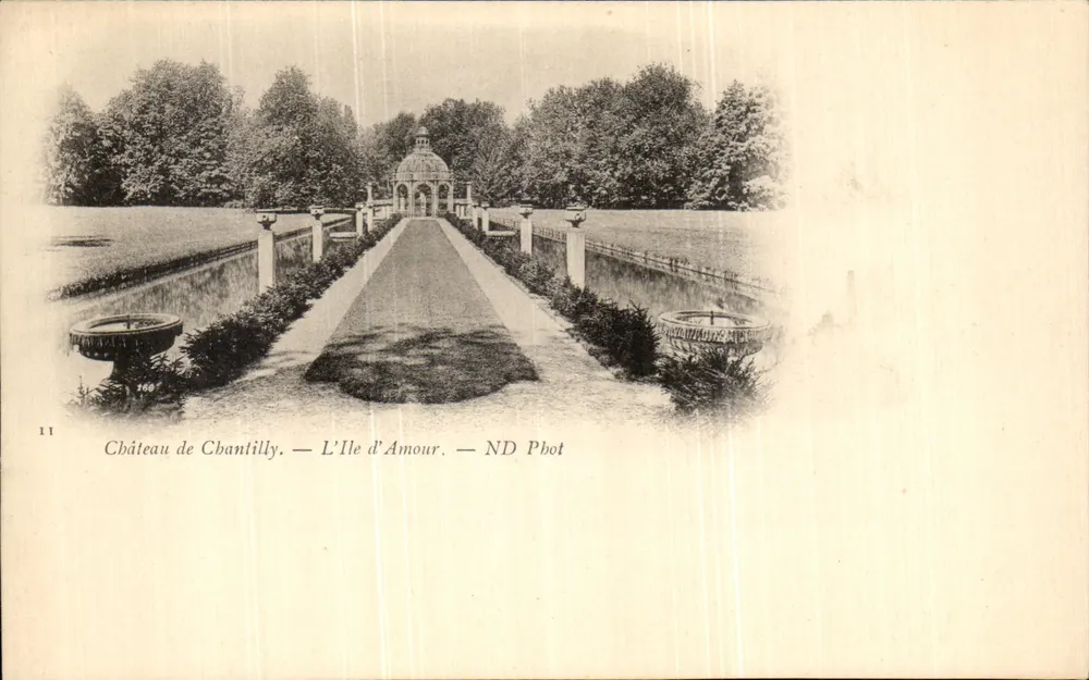 Château de Chantilly — De Île d'Amour — ND Phot - Voorkant