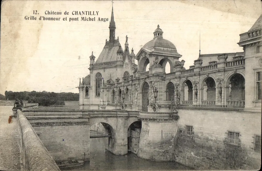 Schloss CHANTILLY — Ehrenzaun und Michel-Ange-Brücke — Héliotypie Bourdier und Faucheux, Versailles, n°12 - Vorderseite