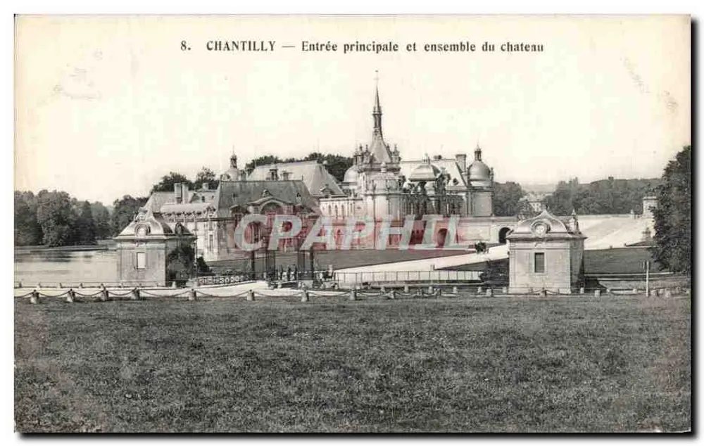 Chantilly — Entrada principal e conjunto do castelo — Héliotypie Bourdier e Faucheux, Versailles - Frente