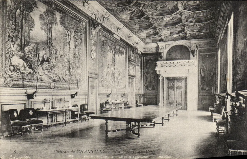 Château de Chantilly — Die Galerie der Rehe — N.D. Photos - Vorderseite
