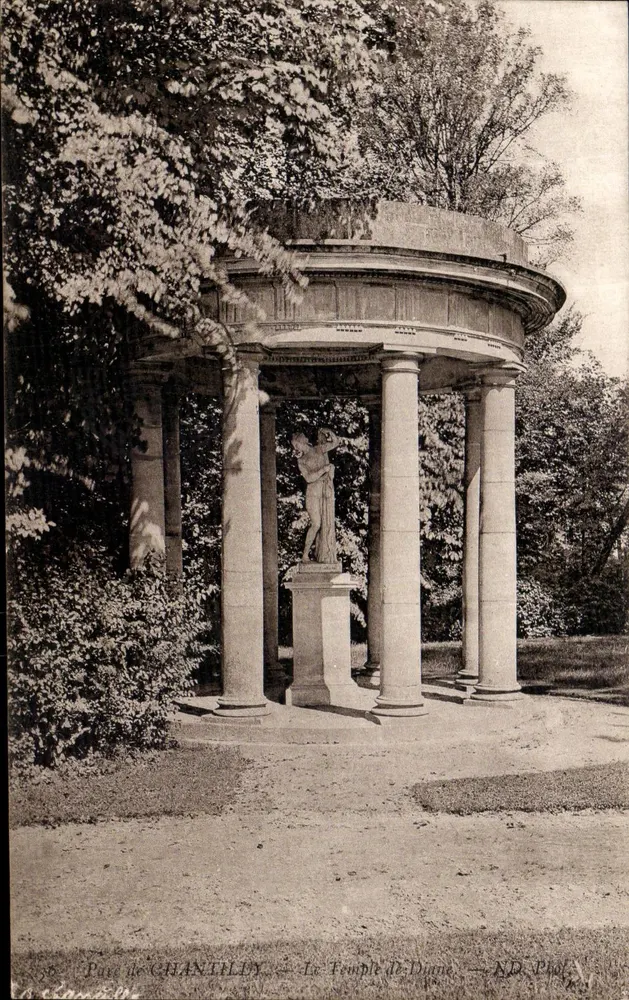 Pays de CHANTILLY — Het Tempel van Diana — ND. Fot. - Voorkant
