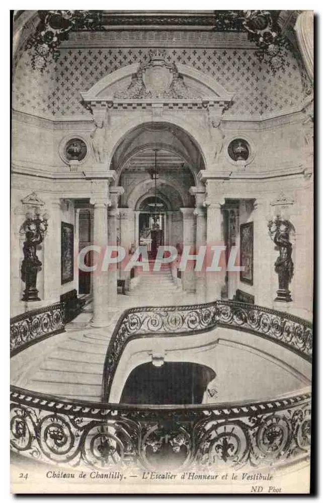 Schloss Chantilly — Die Ehrenstiege und der Vestibül — ND Phot - Vorderseite