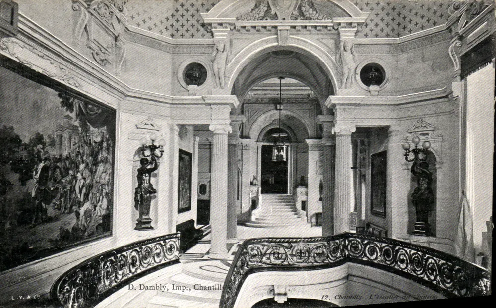 Interior da Escola do Castelo — Chantilly — D. Dambly, Imp., Chantilly - Frente