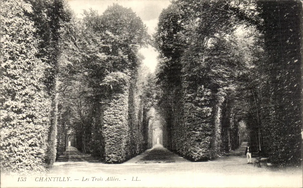 Chantilly — Les Trois Allées — LL. n°153 - Frente