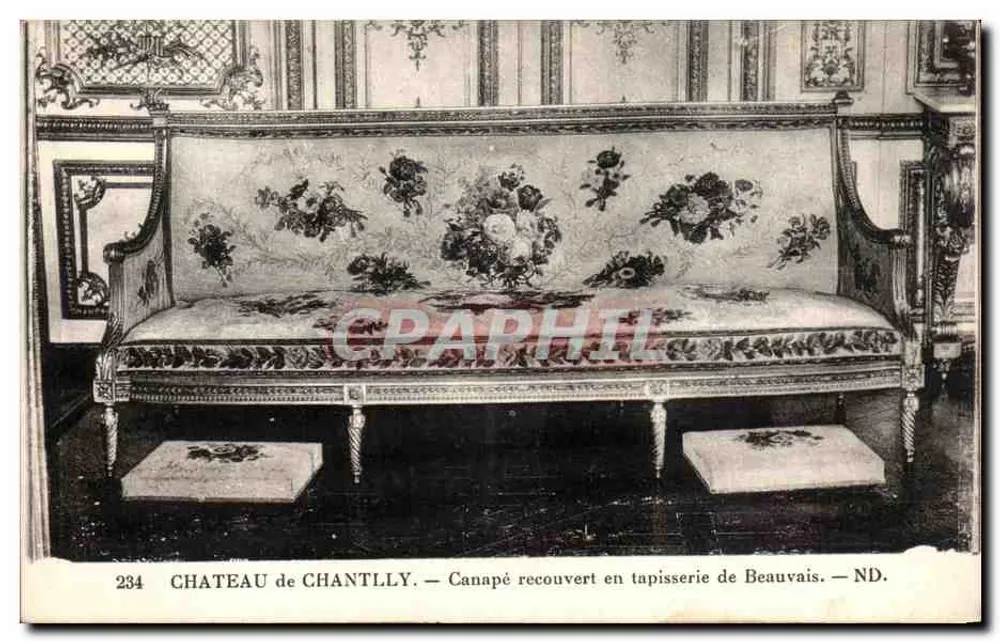 Schloss Chantilly — Sofa mit Beauvais-Tapete - Vorderseite