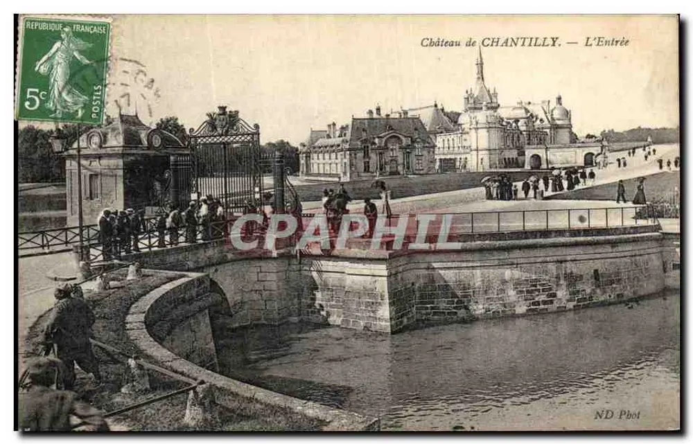 Castelo de CHANTILLY — A Entrada — ND Pbot - Frente