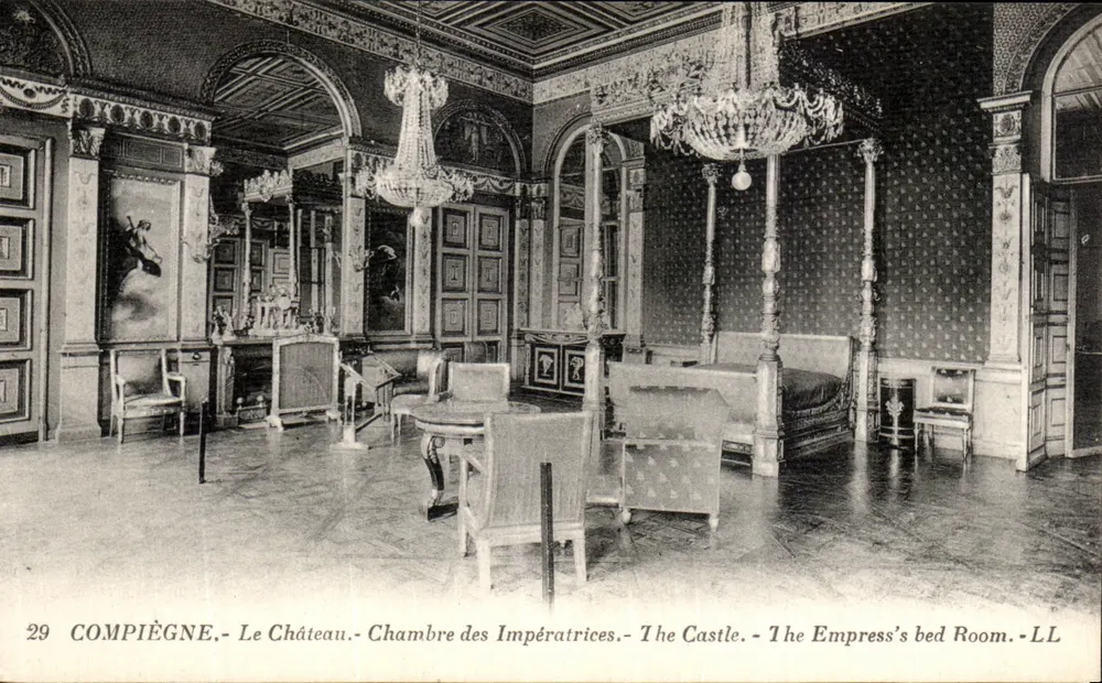 Compiègne - O Castelo - Sala das Imperatrizas - The Empress's Bed Room - LL - Frente
