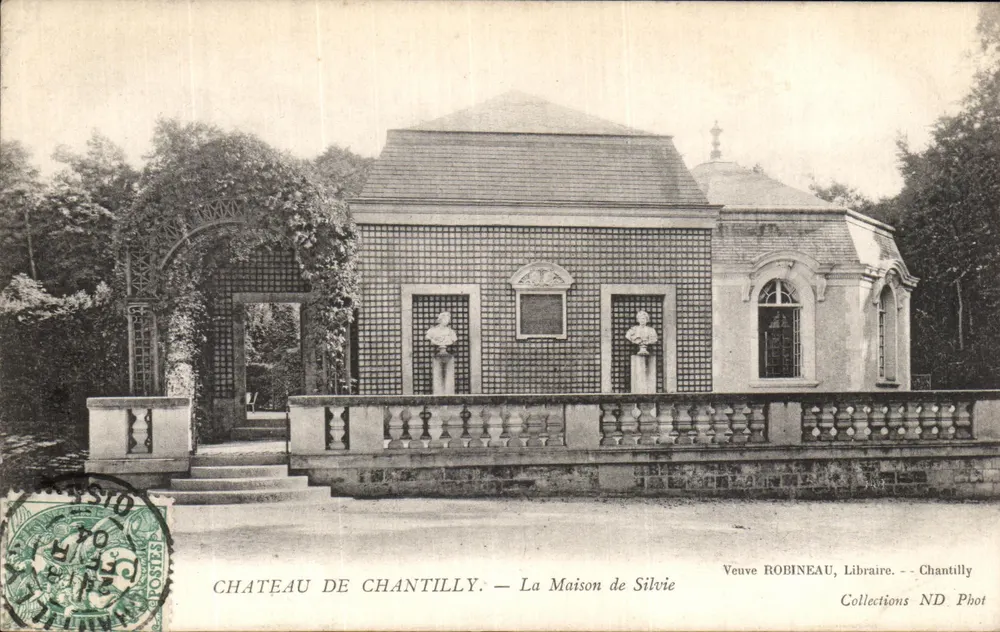 Castelo de Chantilly — A Casa de Silvie — Viúva ROBINEAU, Livreiro — Chantilly - Frente