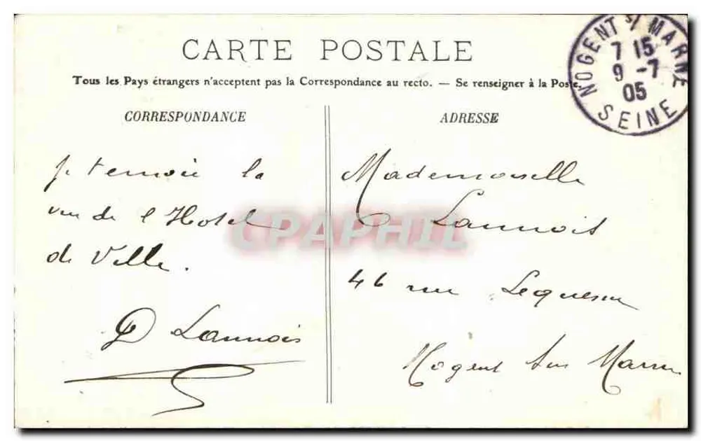 Compiègne — Das Rathaus und der Platz — LL. - Rückseite