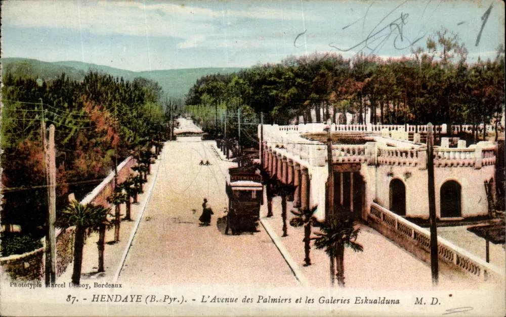 Hendaye (B. Pyr.) — Die Avenue des Palmiers und die Galerien Eskualduna — Phototypie Marcel Debroy, Bordeaux, n°87 - Vorderseite