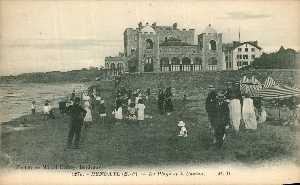 HENDAYE (B.-P.) — La Playa y el Casino — Fototipia Marcel Delboy, Bordeaux, n°127n - Anverso