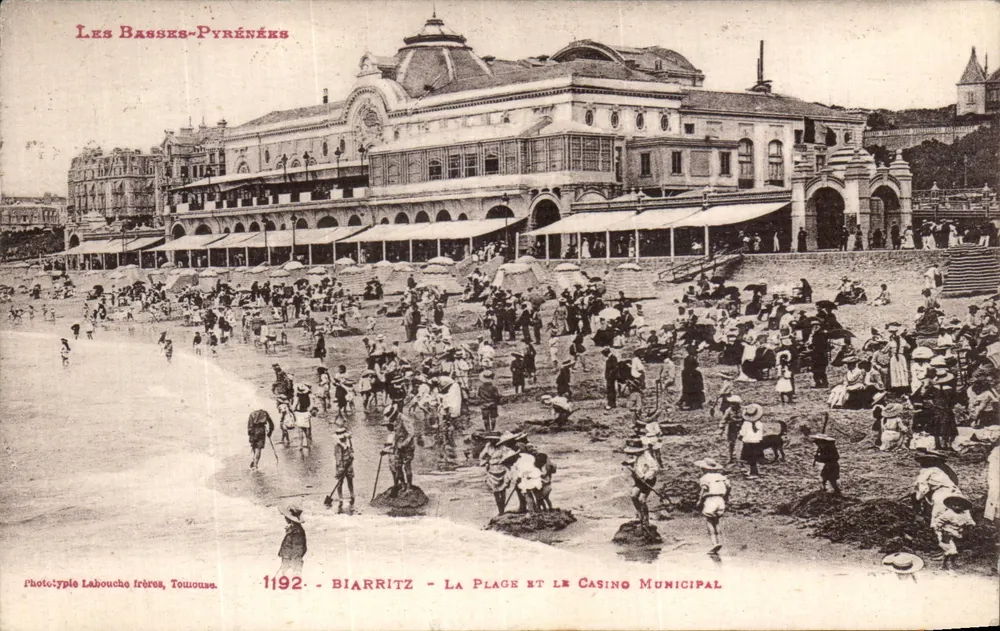 Biarritz — Die Place und das Municipale Casino — Phototypie Labouche frères, Toulouse, n°1192 - Vorderseite