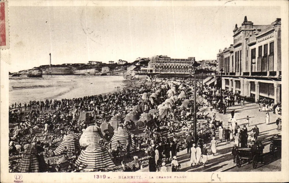 Biarritz - La Grande Plage — Uitgever: Editions Pyrénées-Océan, n° 1319 - Voorkant