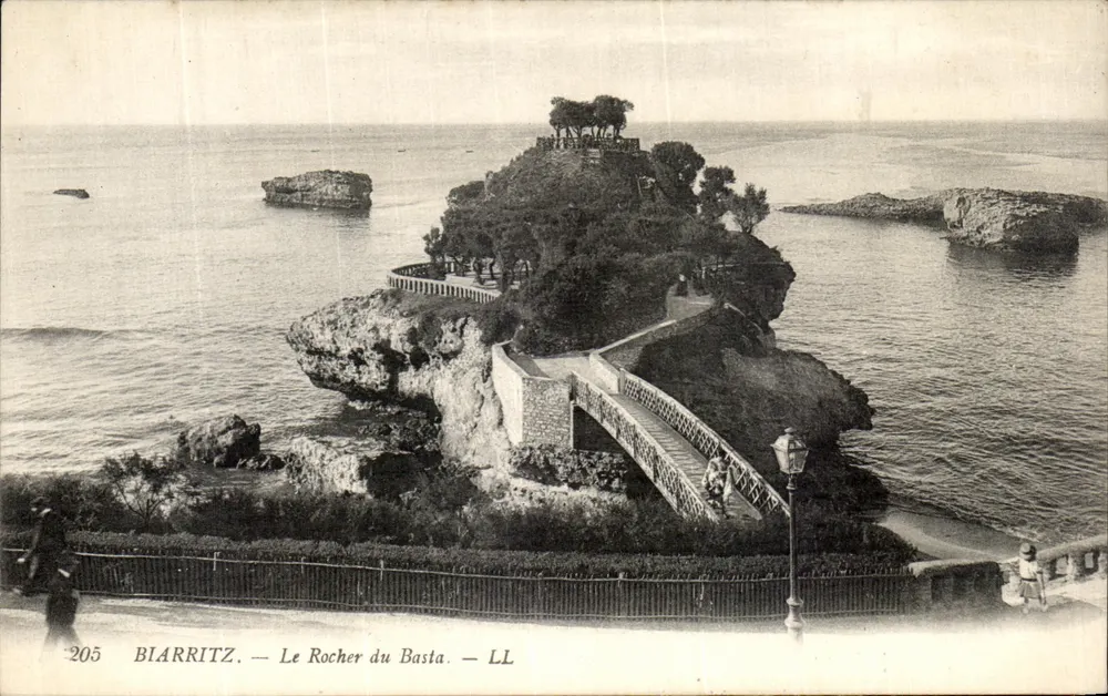 Biarritz — O Rocher do Basta — LL, n°205 - Frente
