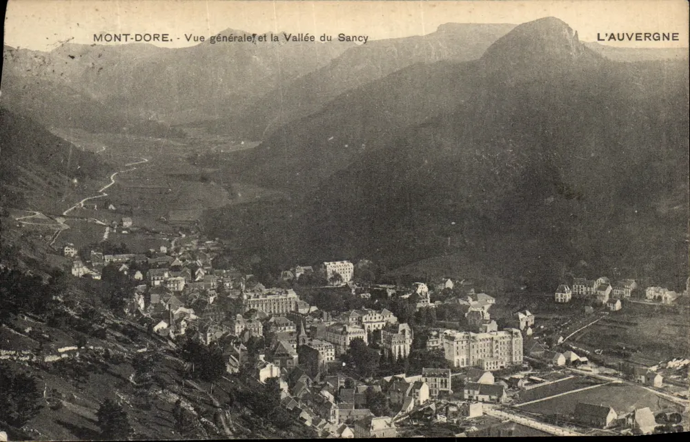 Mont-Dore - Vista geral e a Vale do Sancy — L'Auvergne - Frente
