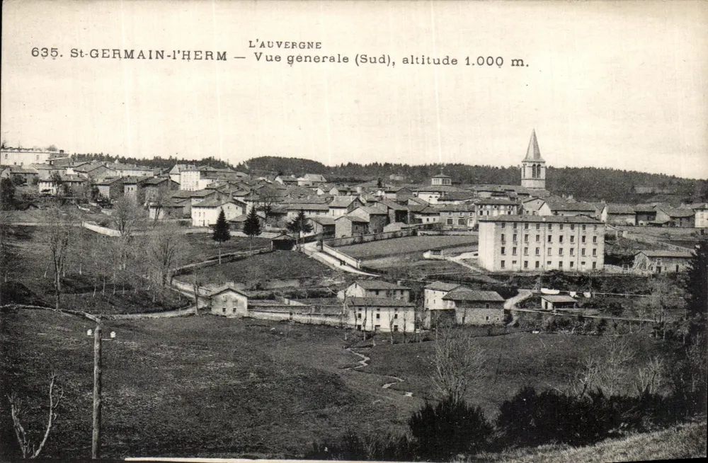 St-Germain-l'Herm — Vista geral (Sul), altitude 1.000 m. — A Auvergne, editor B&G, n° 635 - Frente