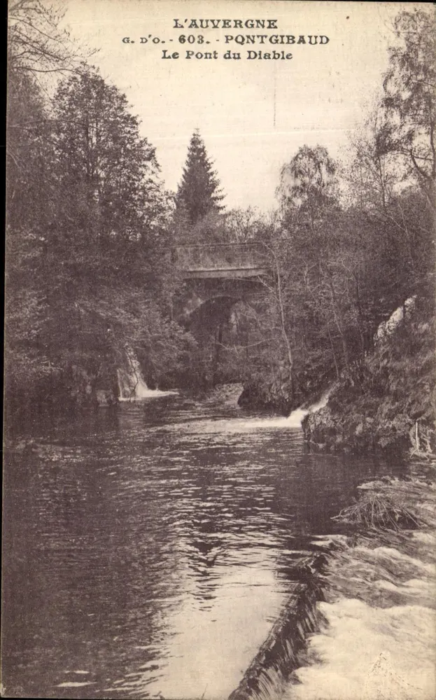 O Pont do Diabo — Pontgibaud — L'Auvergne - Frente
