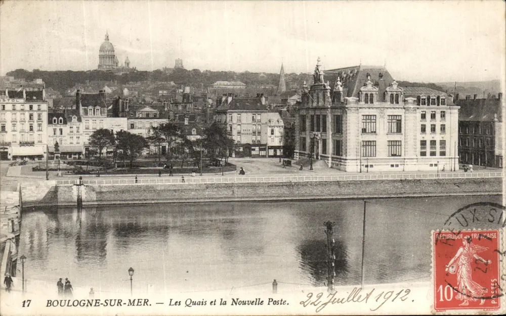 Boulogne-sur-Mer — Die Quais und die Neue Post — Verlag: 17 - Vorderseite