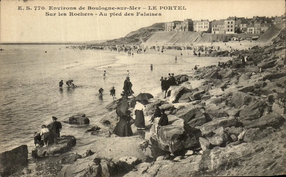 Umgebung von Boulogne-sur-Mer — LE PORTEL — Auf den Felsen — Am Fuße der Klippen - Vorderseite