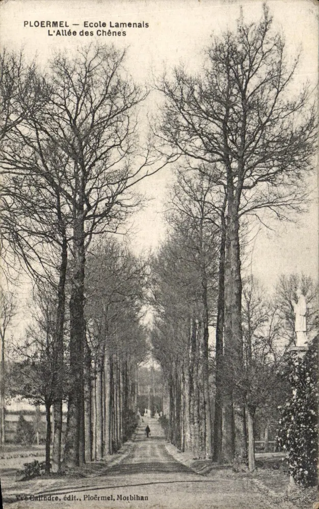 Ploërmel — Scuola Lamenals — L'Allée des Chênes - Recto
