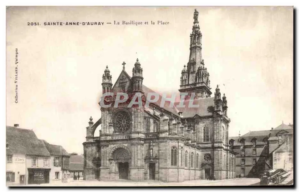 Sainte-Anne-d'Auray — Die Basilika und der Platz — Quiniper - Vorderseite