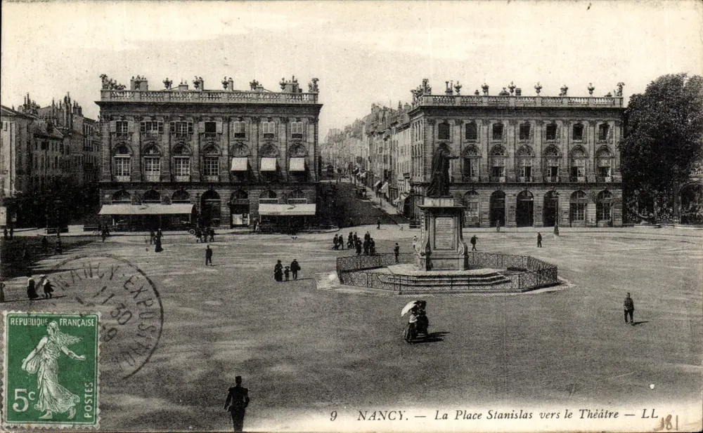NANCY — La Place Stanislas hacia el Teatro — LL 9 - Anverso