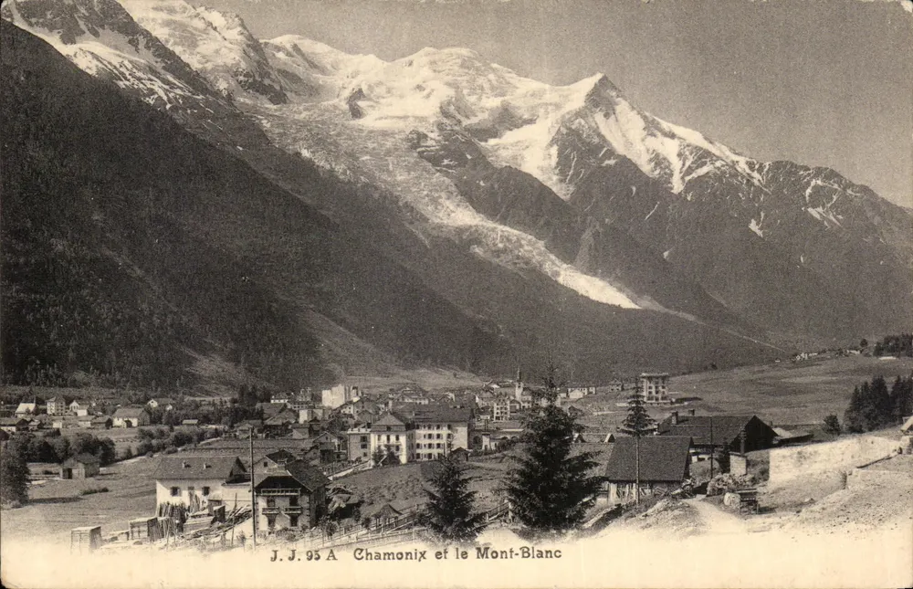 Chamonix e o Mont-Blanc — vista panorâmica — J.J. 95 A - Frente