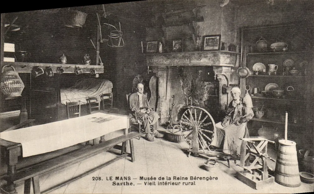 Le Mans — Museum der Königin Berengère — Altes ländliches Innenraum - Vorderseite