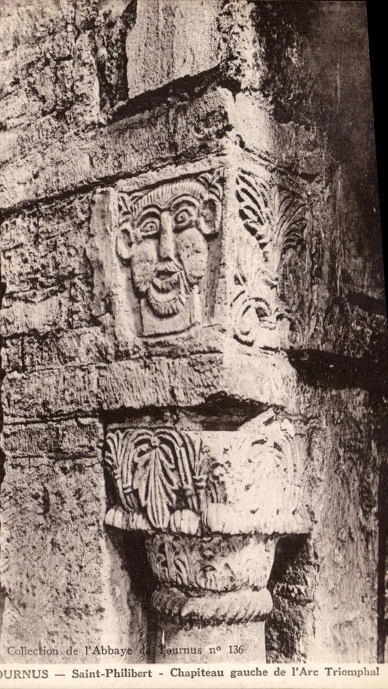Tournus — Linker Kapitell des Triumphbogens — Sammlung der Abtei Saint-Philibert Nr. 136 - Vorderseite