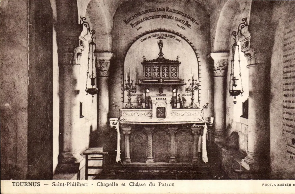 Tournus — Saint-Philibert — Kapelle und Reliquienschrein des Patrons - Vorderseite
