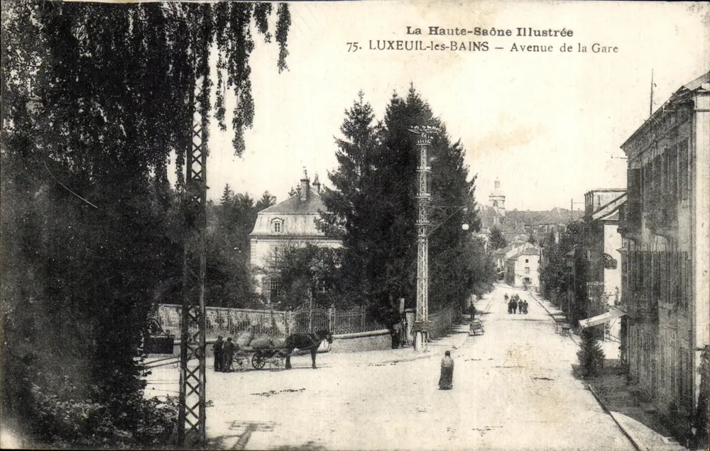 LUXEUIL-les-BAINS — Avenue de la Gare — La Haute-Saône Illustrée n°75 - Vorderseite