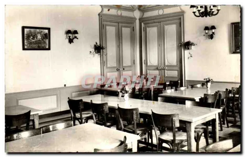 Esszimmer der Jungen — Aérium Mauchamp — Beaujeu (Rhône) - Vorderseite