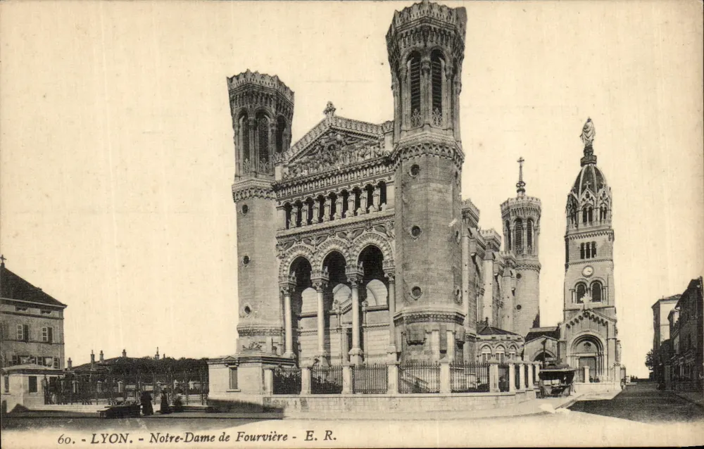 LYON - Nossa Senhora de Fourvière - E.R. - n°60 - Frente
