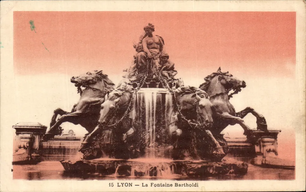 LYON — Fonte Bartholdi — editor desconhecido, n° 15 - Frente