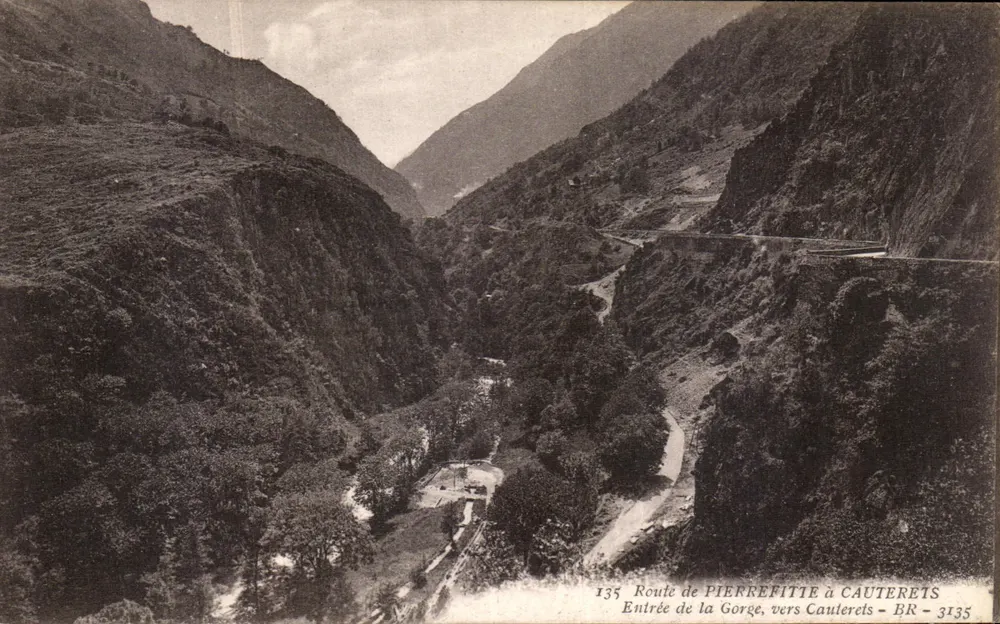 Eingang der Schlucht, nahe Cauterets — Route de Pierrefitte nach Cauterets — BR - 3135 - Vorderseite